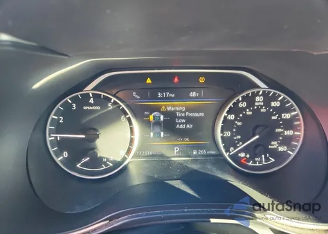 2017 Nissan Maxima 3.5S z USA, uszkodzony, nr VIN 1N4AA6AP3HC369015